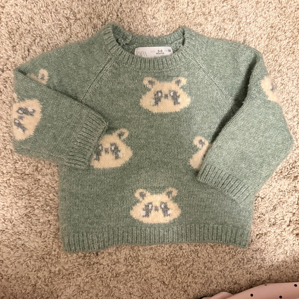 Zara kids 3-6m unisex Sage Green Knit Sweater with Cream Bear Faces